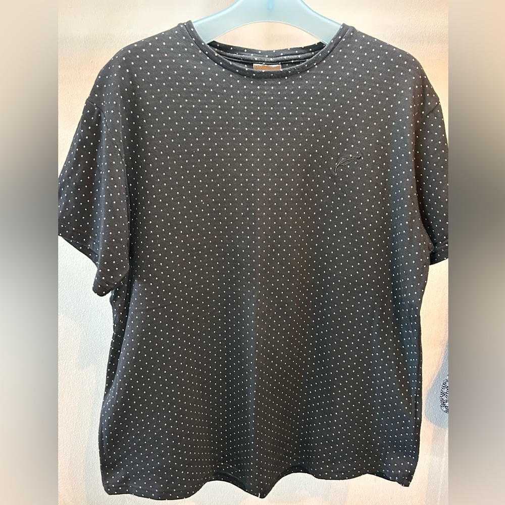 Publish t shirt. Large size. Used tshirt. Navy blue. L size